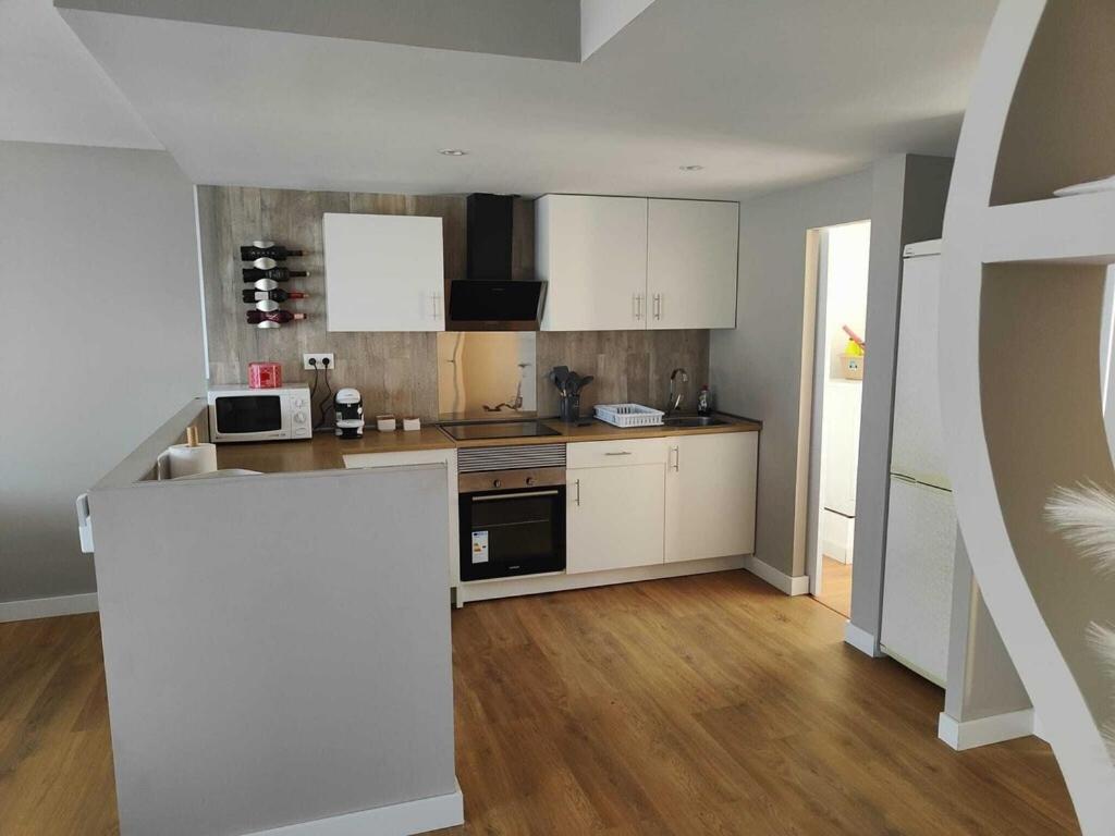 Superbe Appartement Terrasse Entierement Renove Au Bord De L'Ebre Делтебре Екстериор снимка